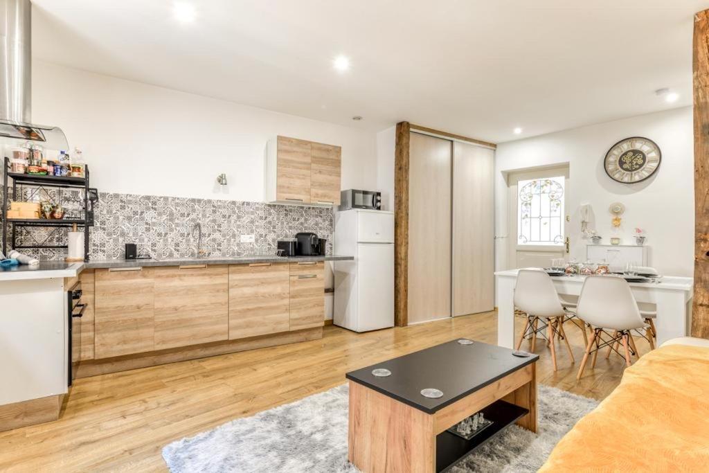Appartement Soleil Sucre T2 Centre Historique De Narbonne Extérieur photo